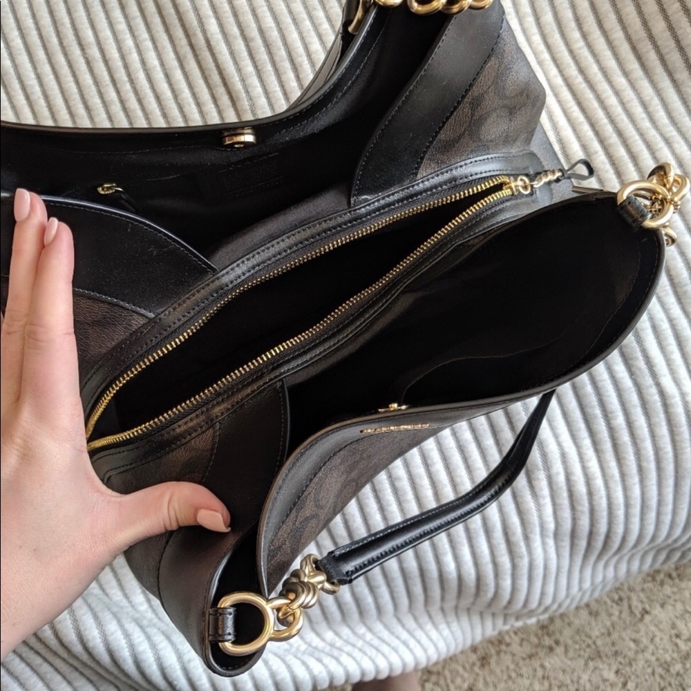 Coach Lexy Shoulder Bag